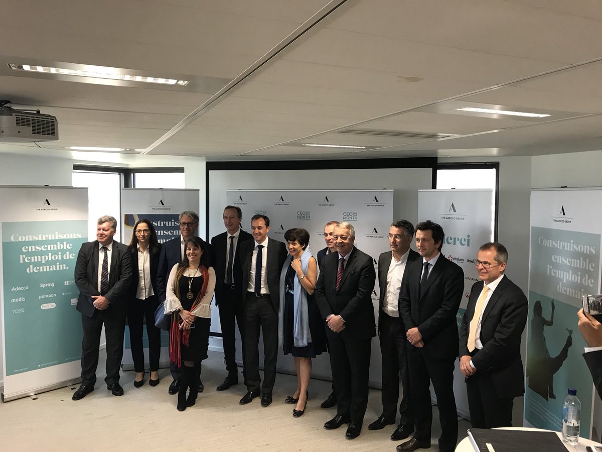 SoSallouche's tweet photo. Les patrons qui ont participé aux côtés de @chcatoir au grand jury #CEO1Month! Un grand merci! https://t.co/G6Z3s3bd4v