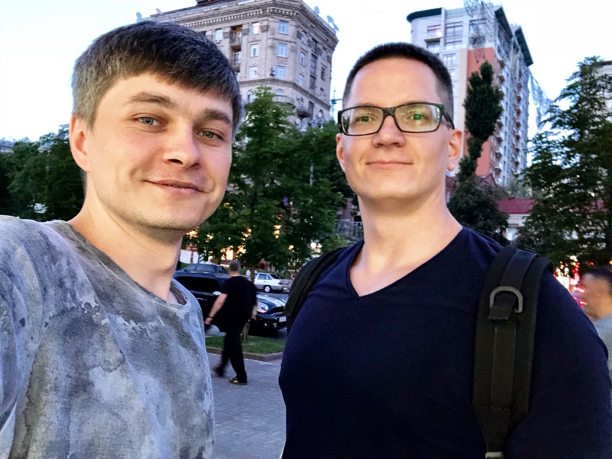 stasvv's tweet photo. А вот и настало время поделиться с вами офигенной новостью: к нам присоединился супер-крутой колорист и просто прекрасный человек Валентин Вернигор 🤘Знаете такого?))

#TolmachevStas #PostProductionServices #MoviesTimeGroup
https://t.co/sZBlOXsQ1I
#PostProductionSupervisor https://t.co/FyoHn4yOKe