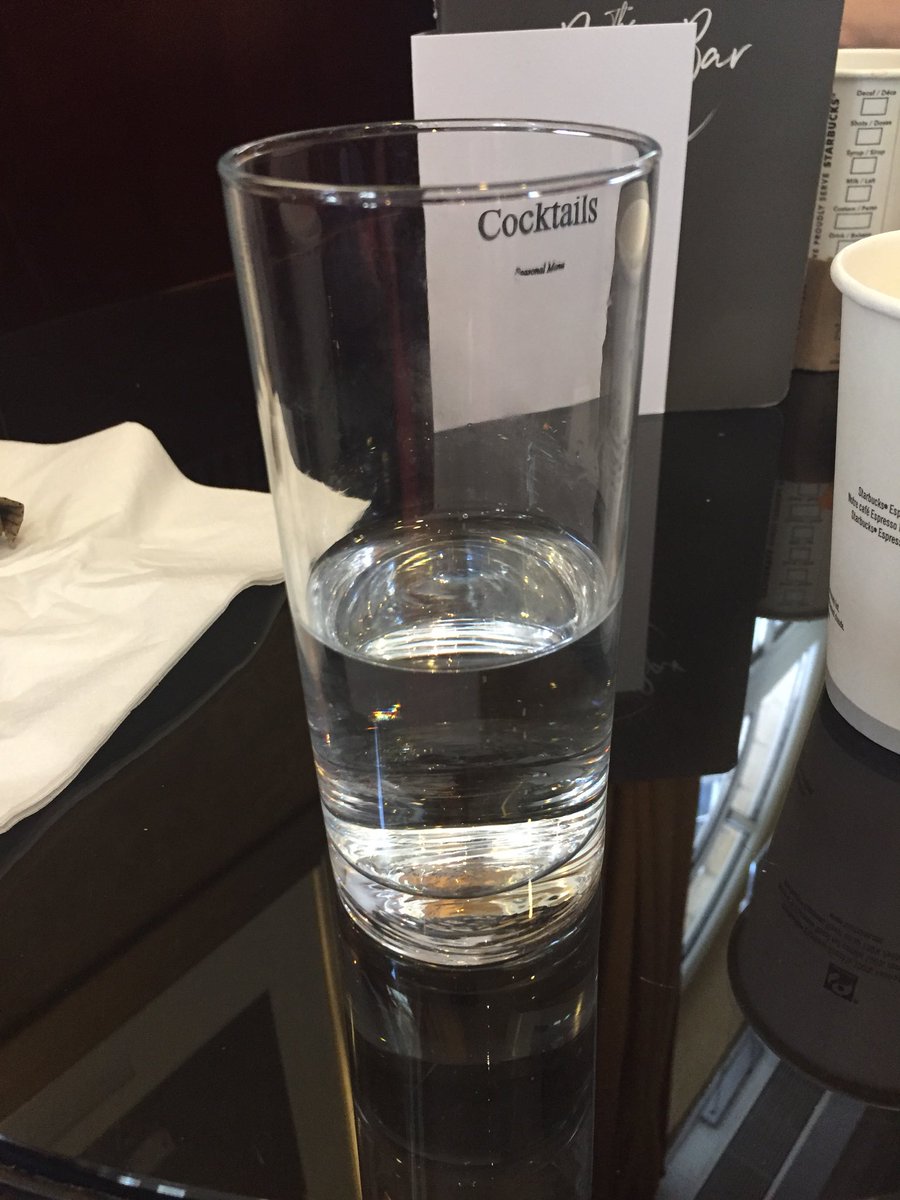 AndrewLReynolds's tweet photo. In the bar, drinking soda water. Living it large at #crimefest18 https://t.co/RLuBLy6SIu