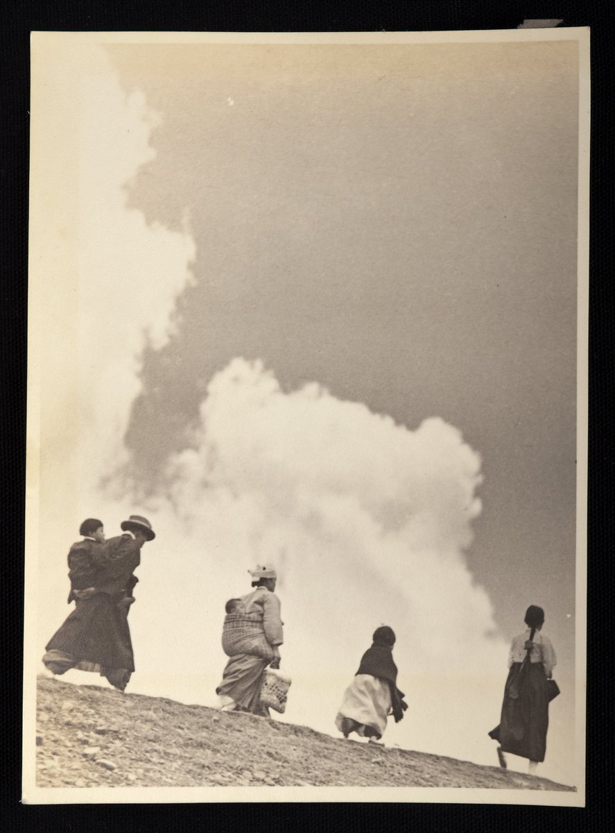 MaggsBros's tweet photo. We are exhibiting at the London Photograph Fair (Special Edition) at King’s College London this weekend!

📸 'Walking' by an unknown Japanese photographer. N.p., n.d., ca. 1920s. 📸

Find info about @LondonPhotoFair here: https://t.co/Qry9BcQDVV https://t.co/l2xogrJHZa