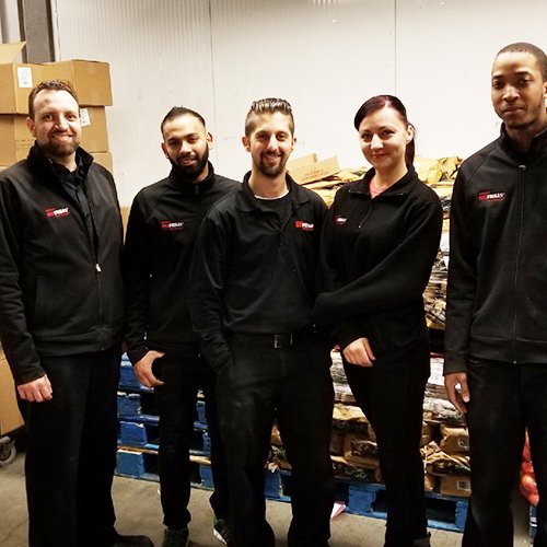 UFCW1006A's tweet photo. As part of our Members at Work series, here is Gabe Gomez, Andrew Ariganello (steward), Jacqui Ronchi, Noel Moncrieffe from No Frills in Brampton. #ufcw1006a #unionmembers #unions #ufcwmembers # https://t.co/ydWAjqUwye