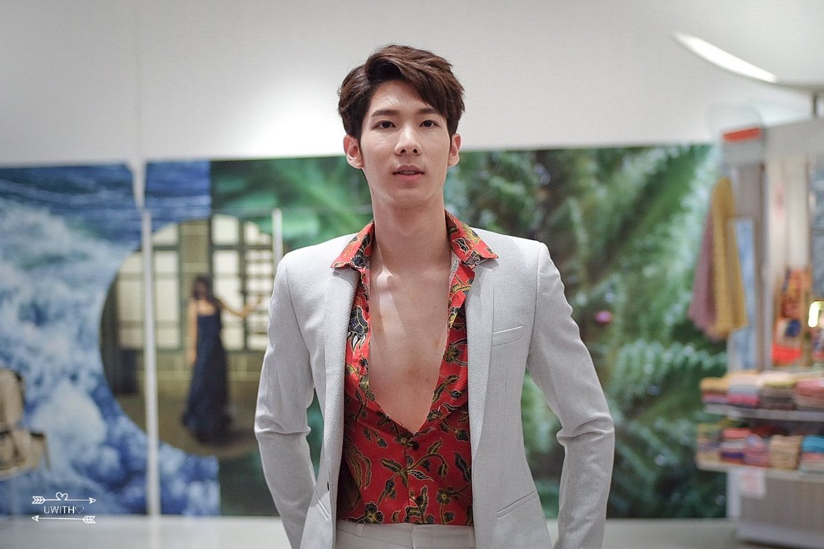 180516 | วันนี้จะมาลุคไหนน้าาา🤔 <a href="/kavinpat_t/">กาวินพ้าดด✨</a> #kavinkvp