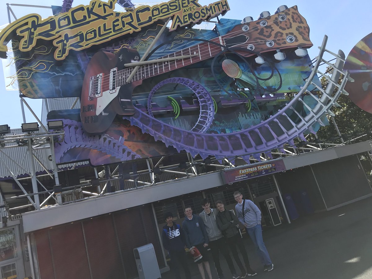 CultsAcademy's tweet photo. We have arrived! 2 rides completed by staff already! #10minqueuesareokwithme #CANormandy18 https://t.co/fIMacuEQyK