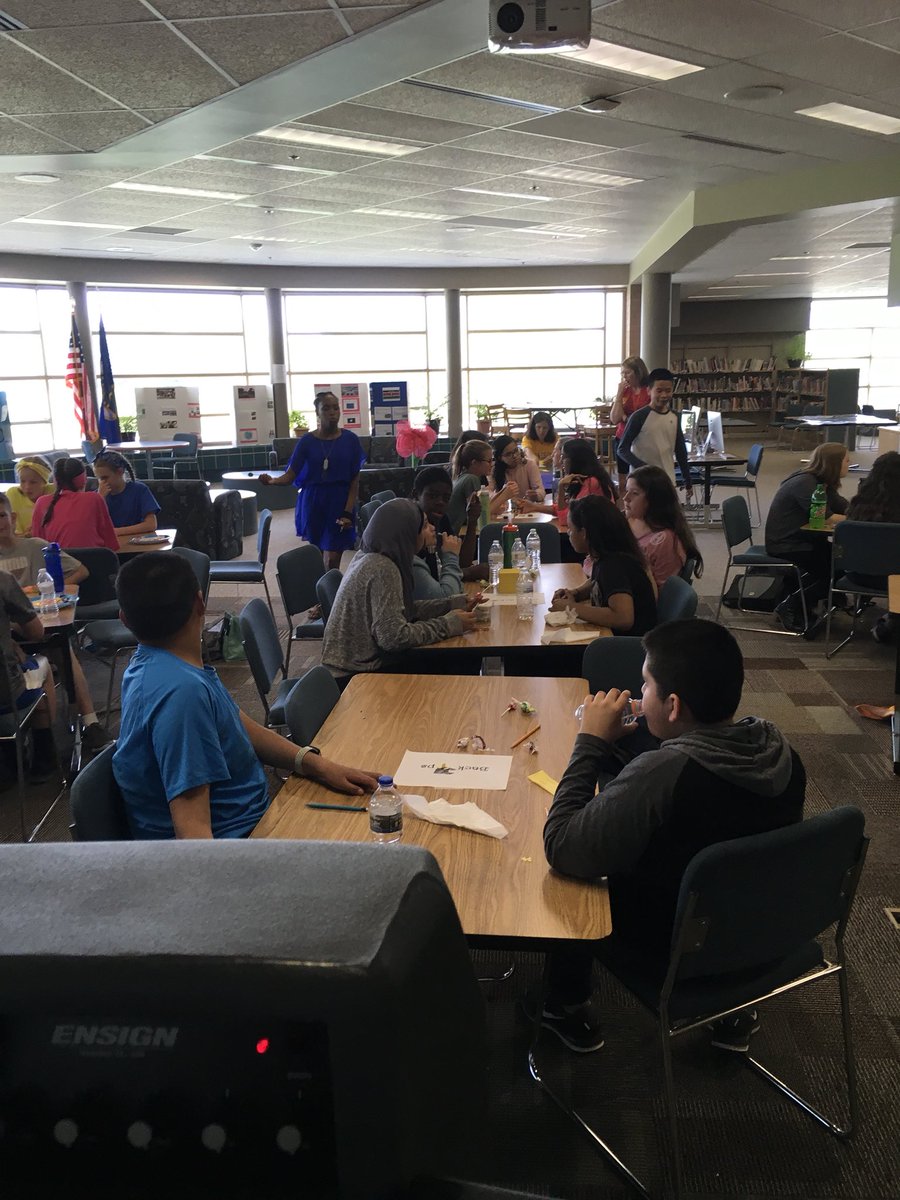 FRMSMediaCenter's tweet photo. Our Battle of the Books competition yesterday was a huge success! Congrats to all our teams! @NewsAtTheRidge https://t.co/khZmOuziKB