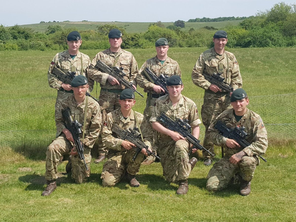 Congratulations to @3_rifles Shooting Team who secured 1st place in the @1ArmdInf Shooting Competition and Runners Up in the @3rdUKDivision competition (18 teams). Onwards to Bisley! #swiftandbold #marksmanship #raiseyoursights
