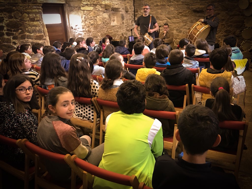 Gaiteiros do Centro Coreográfico Galego. #festiletras2018 #aldeadocouto