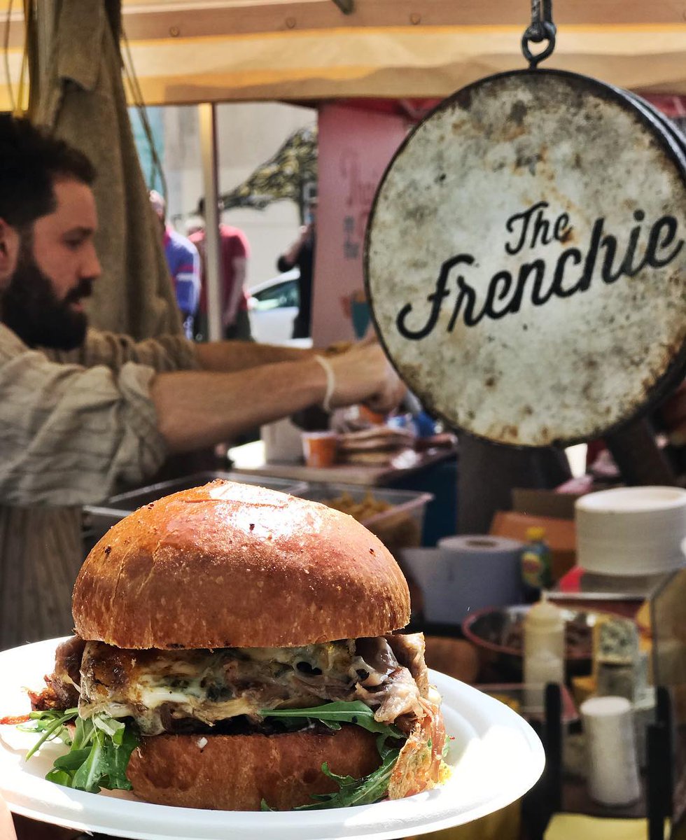 thefrenchieuk's tweet photo. The sunny weekend is here 🌞✨ Don't miss your dose of duck fix this weekend 💉🦆
Duck fix available as usual in one of our 4 spots from tomorrow:
📍@SCFoodMarket TODAY SATURDAY &amp; SUNDAY
📍@Broadway_Mkt SATURDAY
📍@MaltbyStMkt SAT &amp; SUN
📍Brick Lane Market SUNDAY https://t.co/mNnhbhVFSv