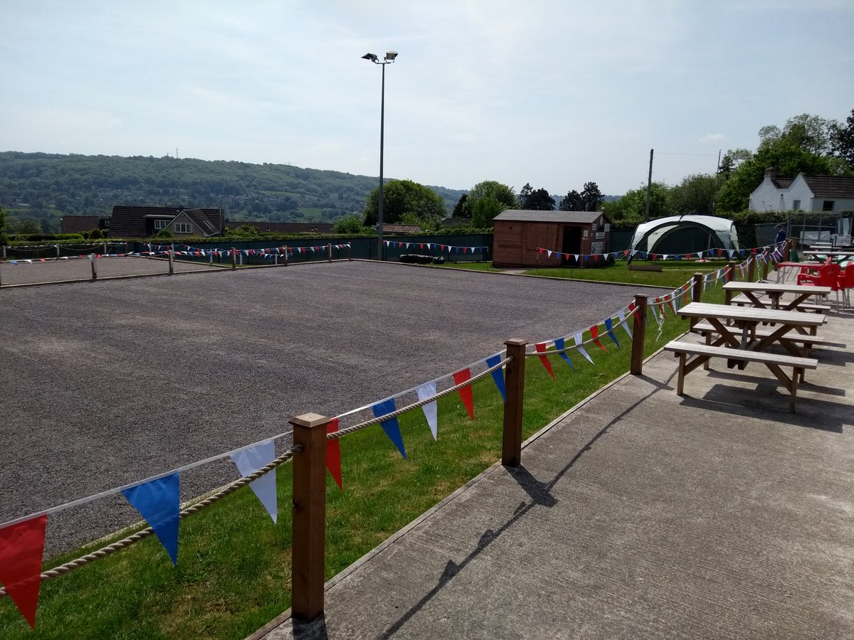 boulesBath's tweet photo. The event shelter &amp; bunting are up and the top pistes raked ready for a full day of pétanque doubles at the Bath Spring Open. Let battle commence! 😀 https://t.co/VI2y983yLT