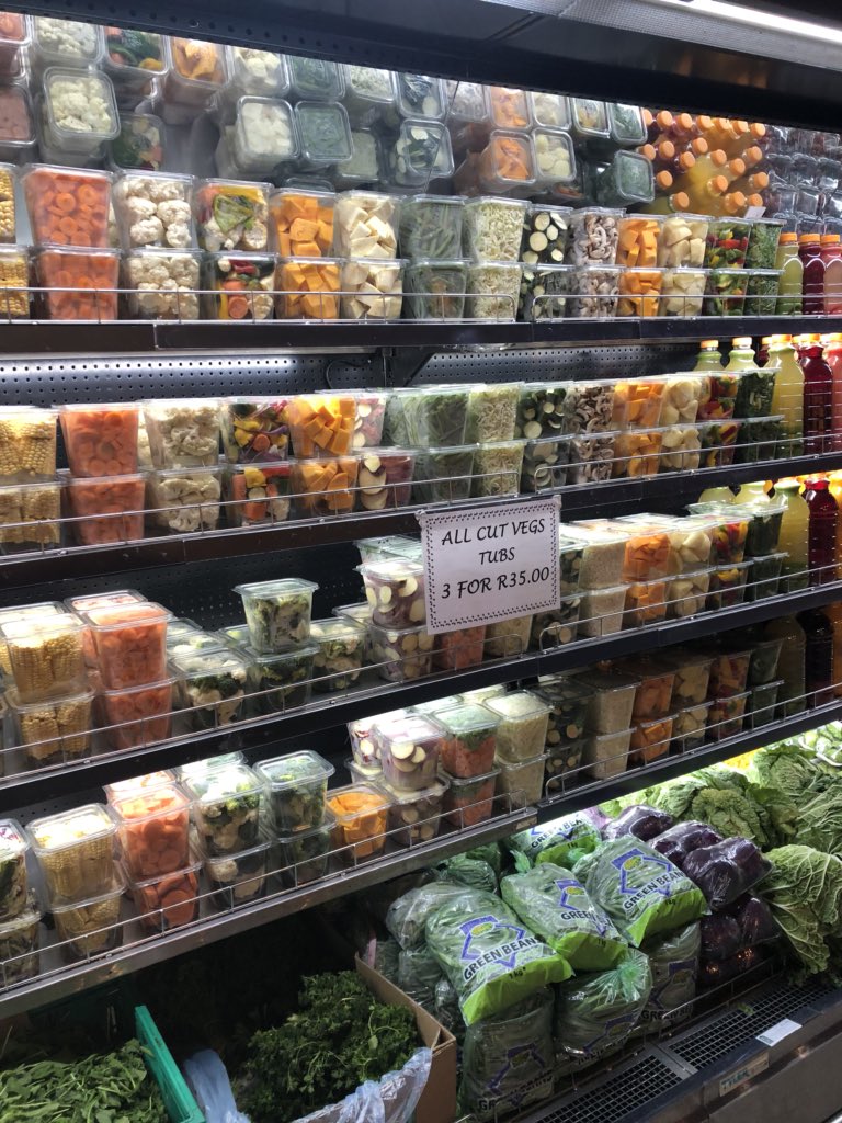 Zizipho_ZA's tweet photo. (Lazy to chop and peel) Household twitter! @ Food Lovers Market. https://t.co/KUNALLEsRs