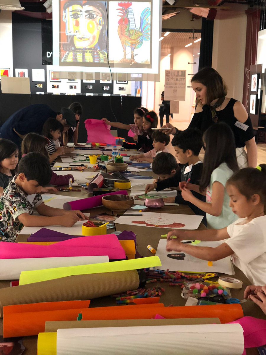 dadasalonart's tweet photo. Sedat Girgin @ssedatgirgin ve Gökçe İrten @irtening ile "KENDİ PORTREMİ YAPIYORUM" 6-10 Yaş Otoportre Atölyesi 3 Haziran Pazar günü #DadaSalonArtGallery’de! Biletler Biletix’te: https://t.co/cmNZQ1JSXj  Bilgi için:0534 250 20 35 https://t.co/fdLbr2gJCt
