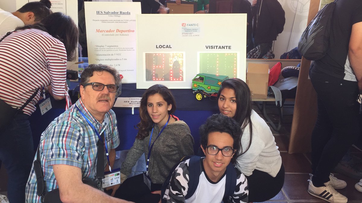 jogaranster's tweet photo. Nuestro proyecto de Marcador Deportivo en #Fantec18 de @AptaMalaga https://t.co/gnqkIEWT9f