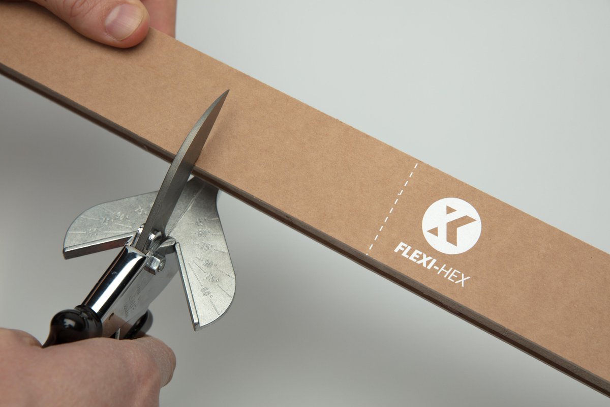 FlexiHex's tweet photo. Whether you manufacture short performance boards, fun boards or longboards, Flexi-Hex allows flexibility to fit almost any shape surfboard #rideplsaticfree #plasticfreecoastlines #PassOnPlastic #theplasticproject #ecopackaging https://t.co/FiLNw9aGy6