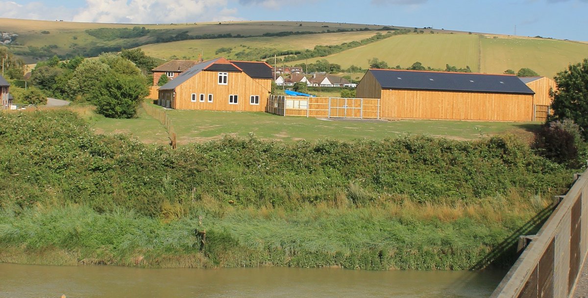 Riverside_brew's tweet image. Forecast for the 2nd Adur Valley Beer Walk 26th May looking good for a #ramble with a pint of Rambling Monarch or Steyning Stinker from @Riverside_brew with a pie from @PodgyPieman head to the Castle Inn, Bramber for a pint of Beeding Best then on via 7 more pubs to @adur_brewery