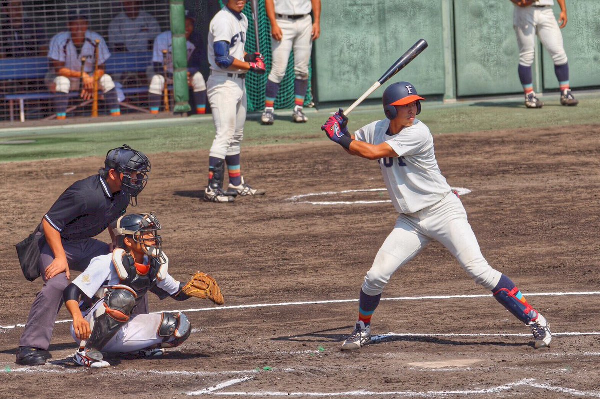 _yuta89_'s tweet photo. 明日は同い年の代の春季リーグ戦の最終節。
同じ歳の選手が頑張っている姿を見て、
たくさん刺激を受けて自分も頑張ってきた。
明日は最高のゲームになるはず。
一生懸命頑張ろう😊⚾️

⚾️弁慶スタジアム
10:00〜 福井工業大 対 金沢星稜大
13:00〜 金沢学院大 対 金沢大 https://t.co/RmJnH9vLcP