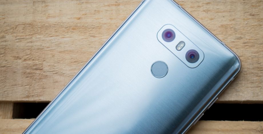 corpcommsltd's tweet photo. #LGG6 #review: it flies... like a G6! The new #LGG7 has just came out in recent weeks but can the old #LG #phone still #compete or should you #upgrade to the newest #version of #smartphone? You can read more here ->  https://t.co/lE5TGu4xJj https://t.co/DLzCyO4LFG