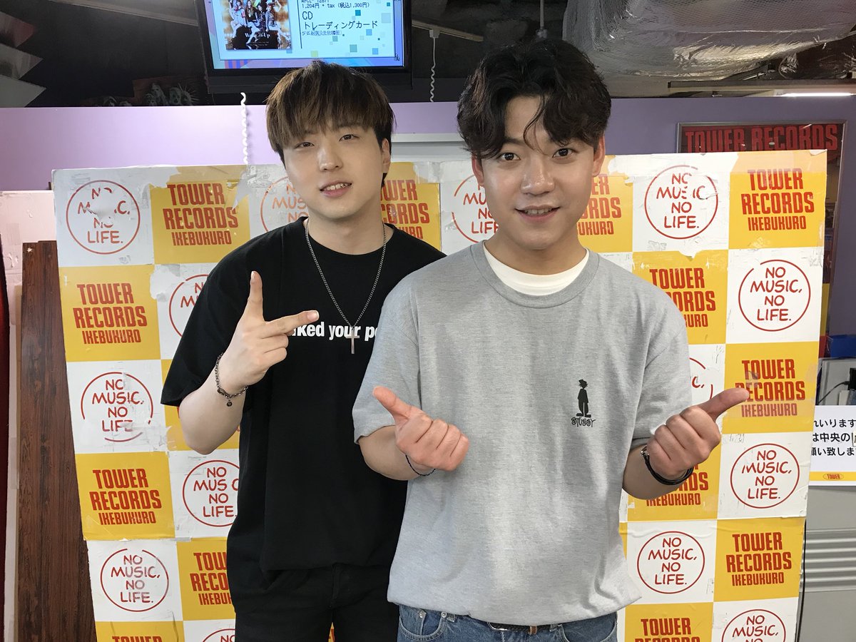 TOUCH_OFFICIAL's tweet photo. 【WAEB】
本日タワーレコード池袋にいらっしゃった皆様有難う御座いました😁
明日はいよいよWAEBの単独ライブが新宿グラムシュタインであります🎉
前回のライブと違う曲はもちろん〜WANNAの新曲も披露‼️
当日参加も大歓迎です✨
WAEBが奏でる歌声に溺れて見ませんか❓
ご参加お待ちしております💕 https://t.co/7W6XderOBw