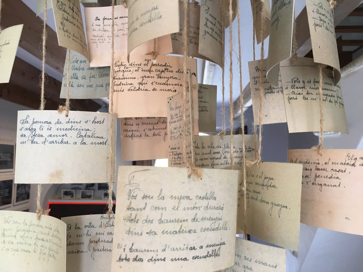 mcaliteraria's tweet photo. Amb aquestes 3 imatges la Casa Pare Ginard. Museu de la paraula participa en el projecte #Iluminandoas de @RedeMuseistica 

#DiaInternacionaldelsMuseus #DIM2018 #Museushiperconnectats #MuseumDay https://t.co/WG2odywiuD