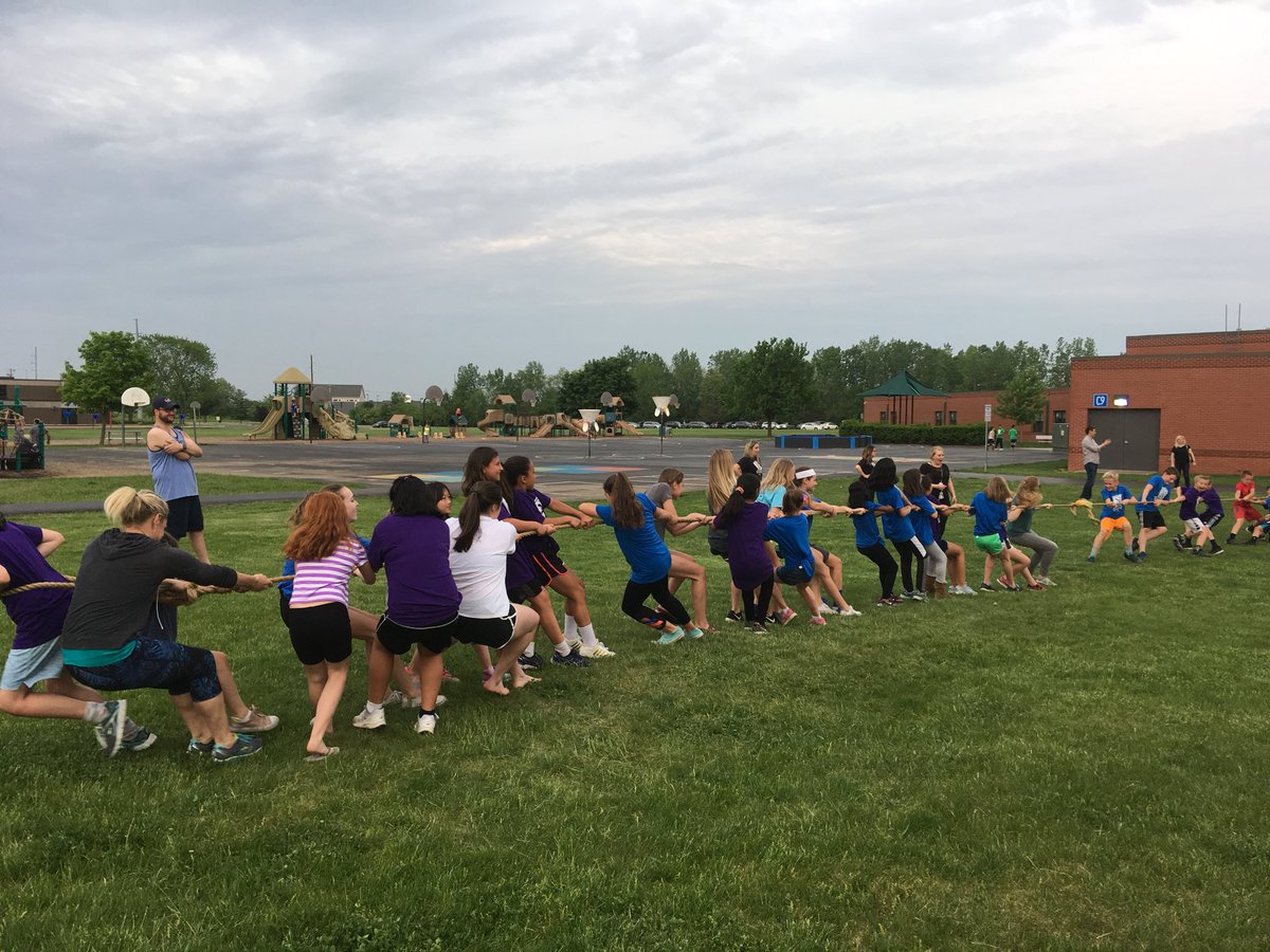 MelindaEDennis's tweet photo. @NorwichTeamMC I loved the epic tug of war last night during #2018NorwichGames but look at the ringer in the back of the girls line! https://t.co/Aov8JEIdn0