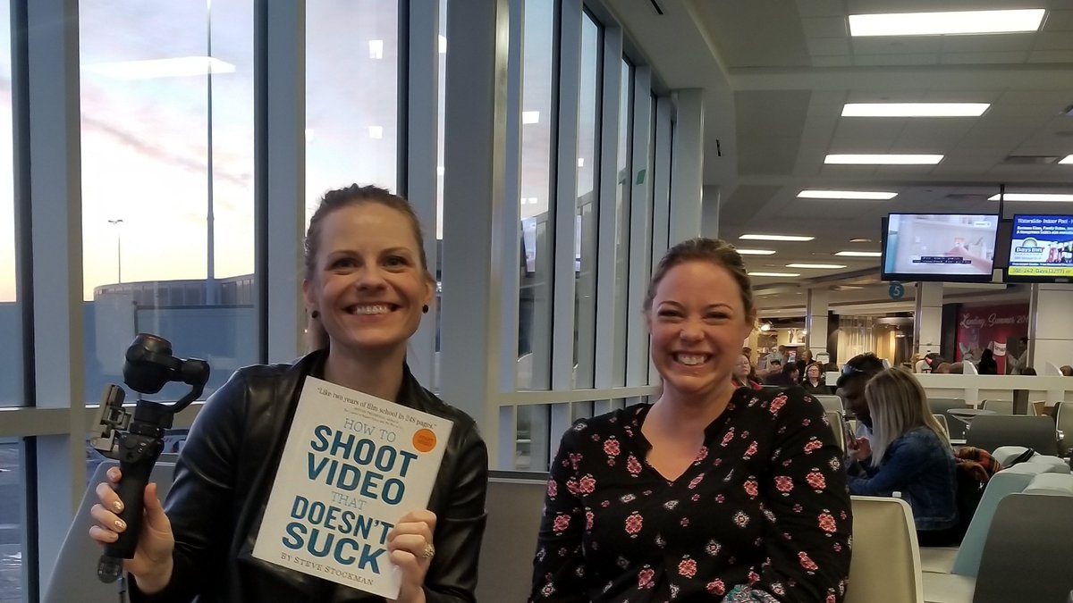 DaniWildfong's tweet photo. These #agmavericks made my 03:30 morning! @adrienneivey @lesleyraekelly #AgTwitter #escapethefarmmaylong #itrainedright #workingvacay #yxe @fly_skyxe https://t.co/RdJpEzohN5