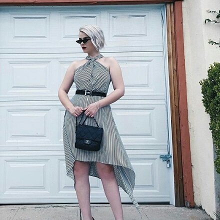 desigrace's tweet photo. Summer is hot
Summer is hot trend so look hot is on your card...I have got a new
fashion of hot summer.. Here a model is wearing upper C shape dress of zebra pattern and off shoulder
neck with black poky heels and same color bag. So try this.#fashionblog #desigrace #summer https://t.co/9Xp1qneQgk