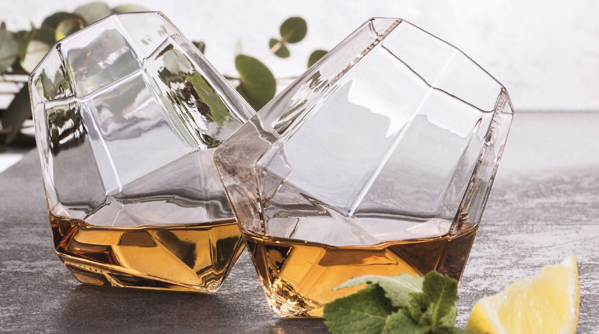 An absolute favourite. Make it yours🥃

#FridayFeeIing #FridayNightDinner #partytime 
👉🏻 goo.gl/7CRNM6
