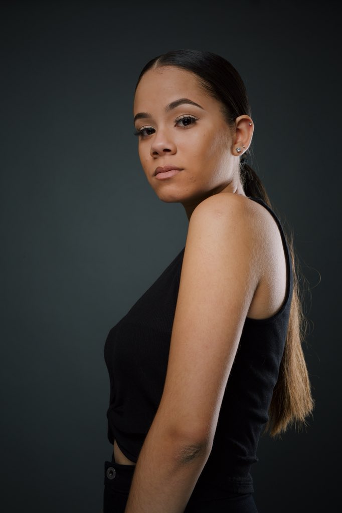 YamilethRamos_S's tweet photo. Nothing worthwhile comes easy, stay positive, believe in yourself, accomplish your goals no matter what ๐ #Modeltobe #photoshoot #iconicmodelsearch
Photo: @willylopez_photography
Direction: @camilovergaraofficial
Hair: @selfiestylesalon
Makeup: @katiuskahairandmakeupartist https://t.co/iXUWvxtFVl