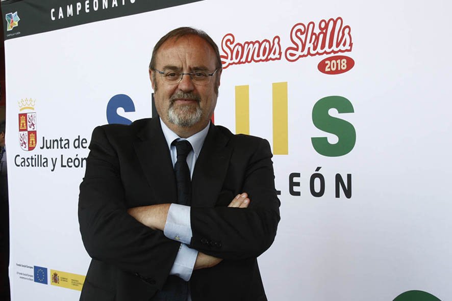 cyleconomica's tweet photo. El consejero de Educación destaca la elevada empleabilidad de la #FP https://t.co/lgwnxcEHfR #CylSkills2018 @cylskills2018 @educacyl @SMAF12360 @MMartinLuna @CCMDCyL https://t.co/g0InySrCcS