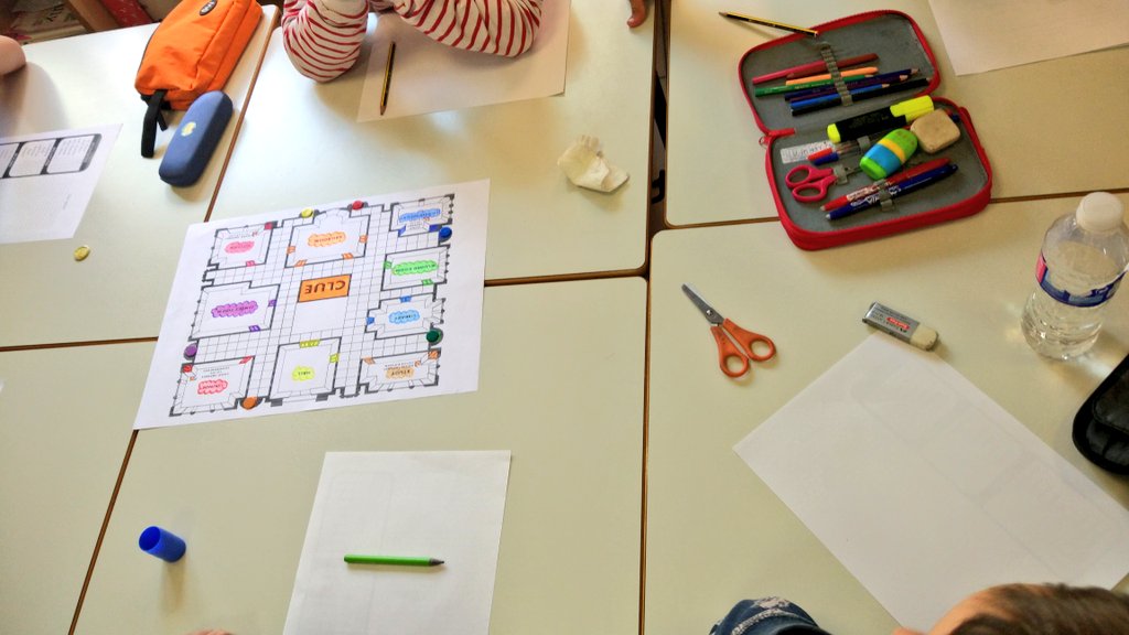 GomezAconPaloma's tweet photo. #funfriday today was about investigation and murder... Oral practice with lots of mistery and strategies... With @nicolecpd15 and @carson_creehan at @ceipscristobal #gamesinclass #yogamificabaynolosabia #gamificación #gaming https://t.co/m4ugB1uftH