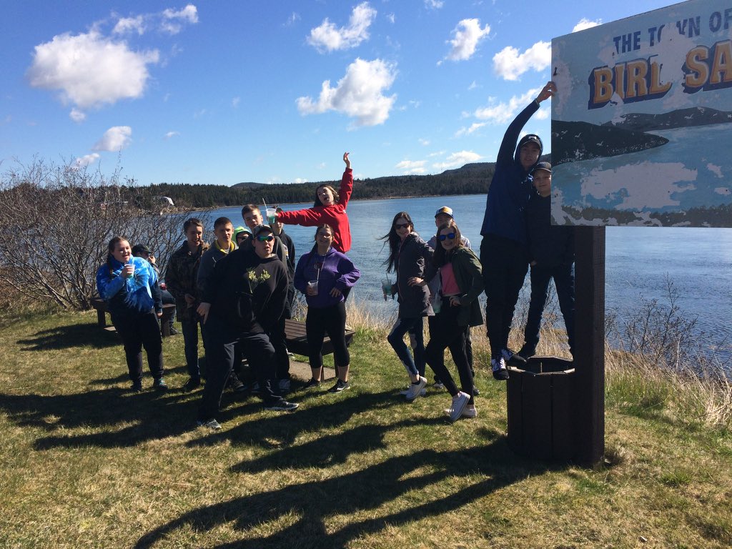 kampbell66's tweet image. @TATwolves @NLESDCA Beautiful day to take Math 9 outside #reallifemath #math9 #mathinaction