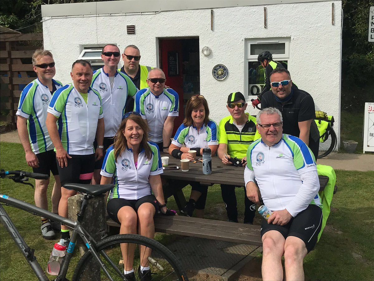 PPWHospice's tweet photo. Frank Gilroy, senior @HampdenSports physios Allan Kershaw, Neil Robertson and Frank’s Cy-Run team are off running the epic #FiveFerriesChallenge route, with 'Pepper' setting the pace!
It will also bring their #fundraising total for the #hospice to a phenomenal £125,000!!! https://t.co/L19fT2kNSv