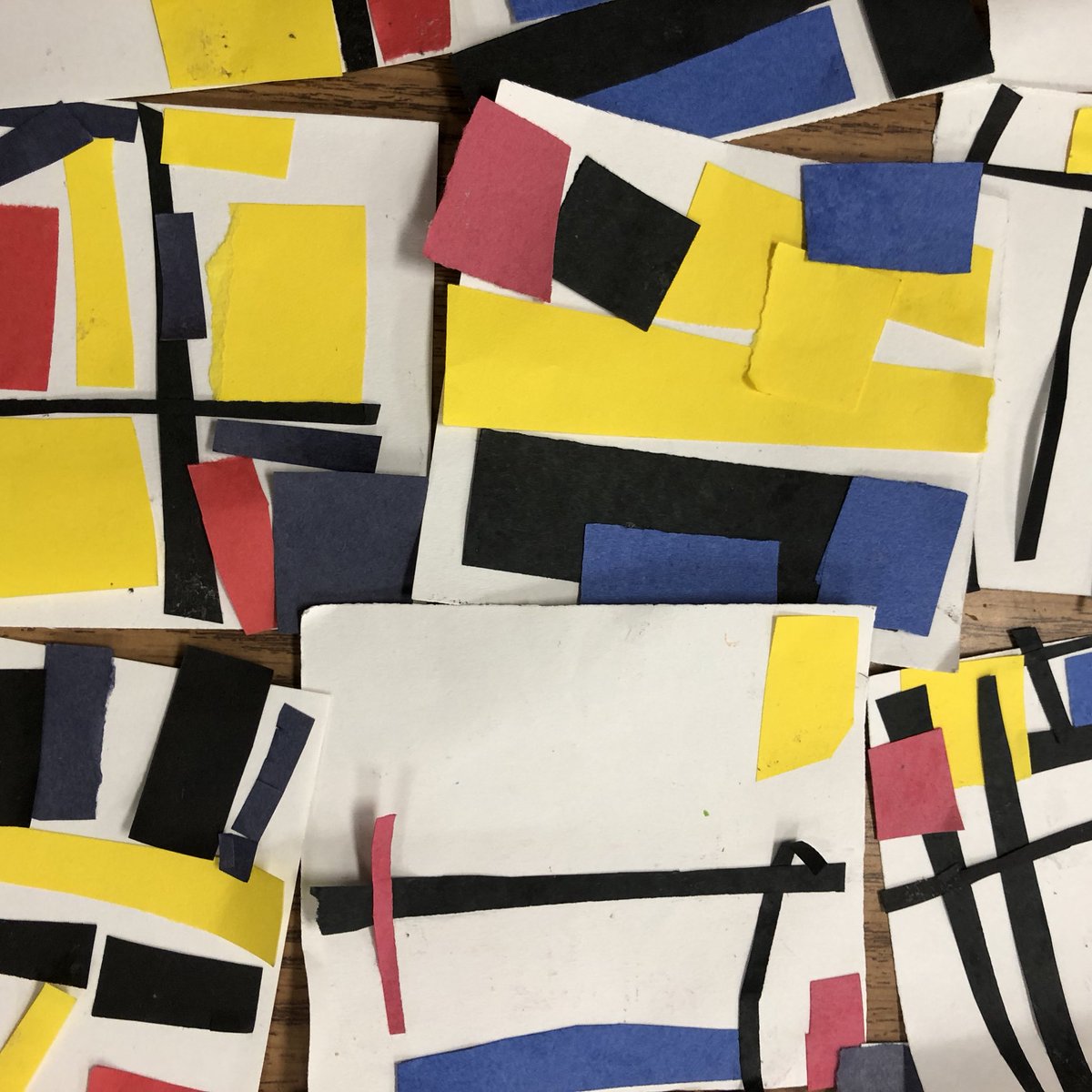 mslowpaz's tweet photo. P is for #pietMondrian #theabcsofart #Kindergarten #endoftheyear #artreview #math #elementaryart #elementaryart #artteacher #aldinecreates #aldineart #artist #artistsontwitter #artclass #artlesson #kidscreate #primaryart #artclass #artteacherlife #FabArtsFri #square #lines https://t.co/Uxy9ueaCtr
