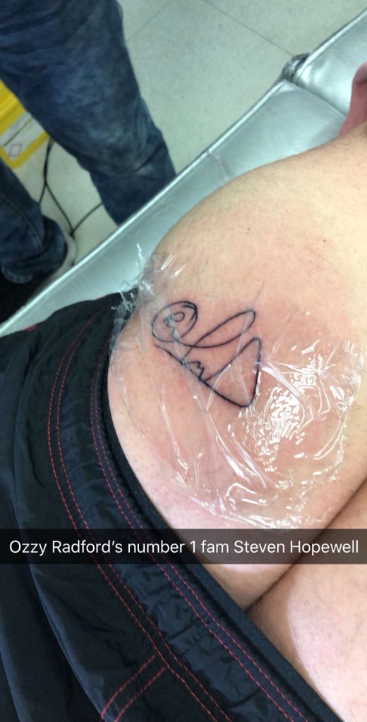 When <a href="/stevenhopewell/">steven hopewell</a> meets his favourite player @OzzyRadford on holiday and has his signature on his ass <a href="/SoccerAM/">Soccer AM</a> @HandsworthPFC <a href="/ladbible/">LADbible</a>