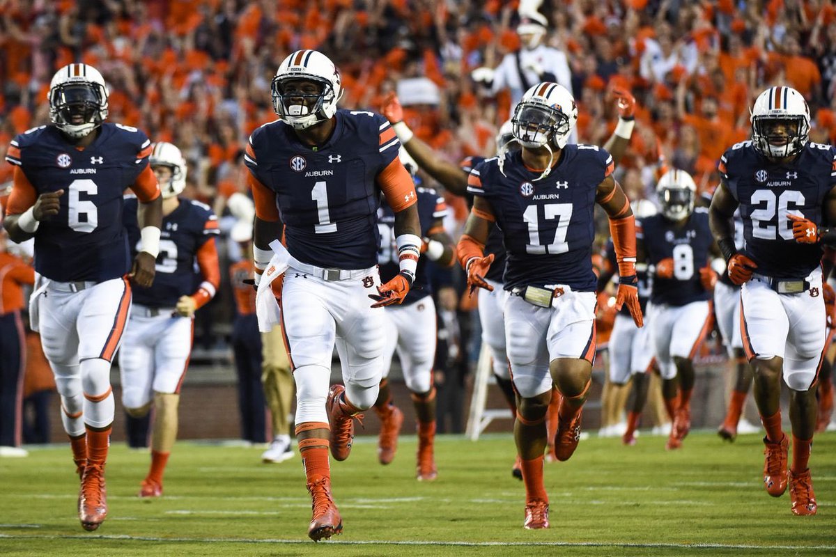 JalenRivers's tweet image. Blessed to receive an offer from Auburn University 🔵🔶🤞🏾 #OAKLEAFBUILT @OHSKnightsFB