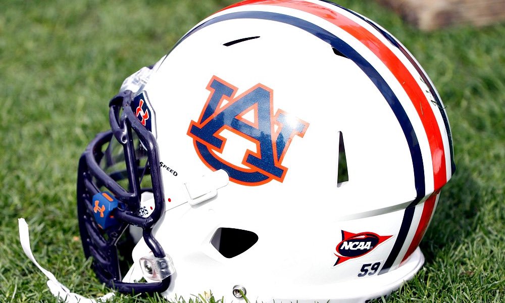 JalenRivers's tweet image. Blessed to receive an offer from Auburn University 🔵🔶🤞🏾 #OAKLEAFBUILT @OHSKnightsFB