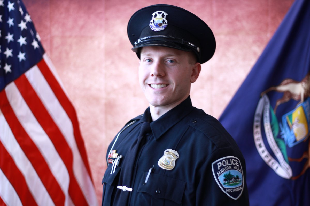AHPOLICE's tweet photo. Why I wear the badge: I wear the badge because I love to help people. I try to humanize the  badge by showing that we are genuine people who want to make a  difference in our community. I love being a police officer. -Officer  Charles #PoliceWeek2018 https://t.co/vxor7stpvW