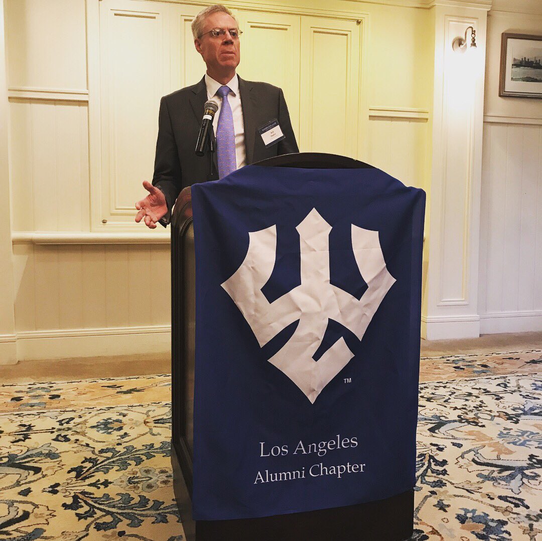 generalsLA's tweet photo. A wonderful evening with President Dudley in Los Ángeles! https://t.co/mlYFEuZpfq
