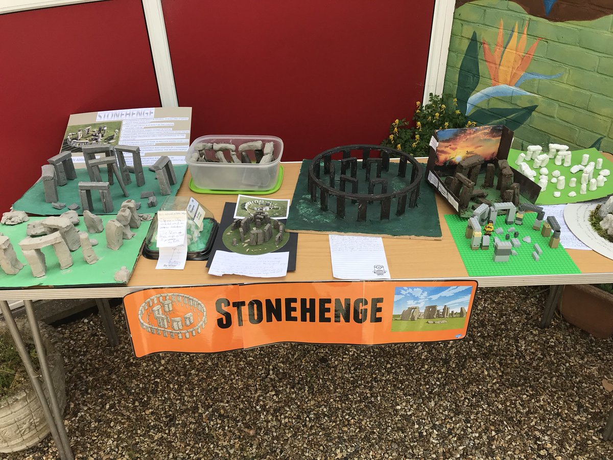 wallacefieldsjs's tweet image. Stonehenge exhibits out on display for Y3 assembly today - they’re amazing!