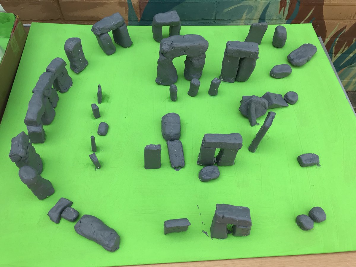 wallacefieldsjs's tweet image. Stonehenge structures by Y3!. Superb job!