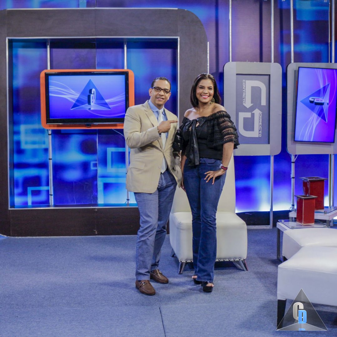 contactodtv's tweet photo. Este equipo @jimenezpedro27 y @anibelcarosario les desea un feliz viernes 🎥🙏💃💃💃💃 #ContactoDirecto.
¡Te esperamos este próximo domingo!
———————————————————
Domingos 7pm canal 14 de Telenord, 11pm Teleradio América canales 12 y 45. Para USA, canal 1014 de Optimum Cable. https://t.co/J4RNckqWp9
