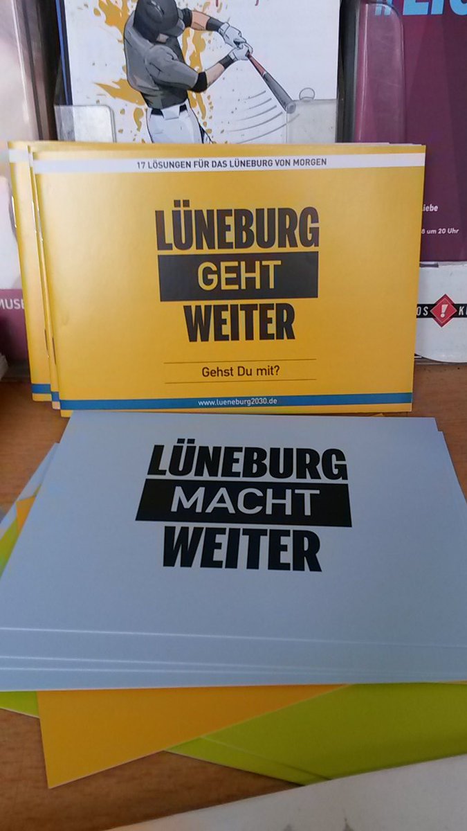 LG2030plus's tweet photo. In der Servicestelle der @lzgezwitscher, im Rathaus, Bell&amp;Beans, der Ratsbücherei, im Café Zeitgeist, Mälzer Brauhaus und bei Jim Curry ... Überall tauchen nun unsere Broschüren &amp; Postkarten auf. #LüneburgGehtWeiter - Gehst Du mit? @leuphana https://t.co/pxDkZWIc2I