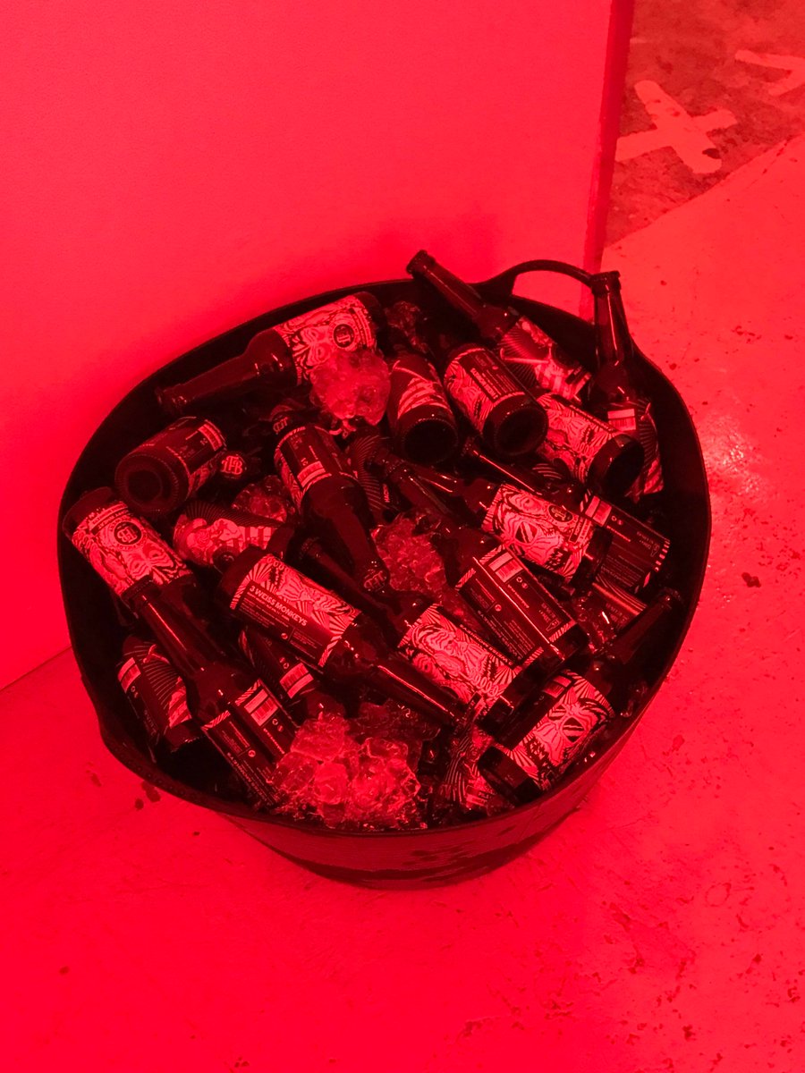 ACornerWith's tweet photo. Thank you @LdnFldsBrewery for the kind support of beers for the opening of A Corner With show with Erola Arcalís https://t.co/LJ3SenKgJ7 https://t.co/Q2ThHI24pk