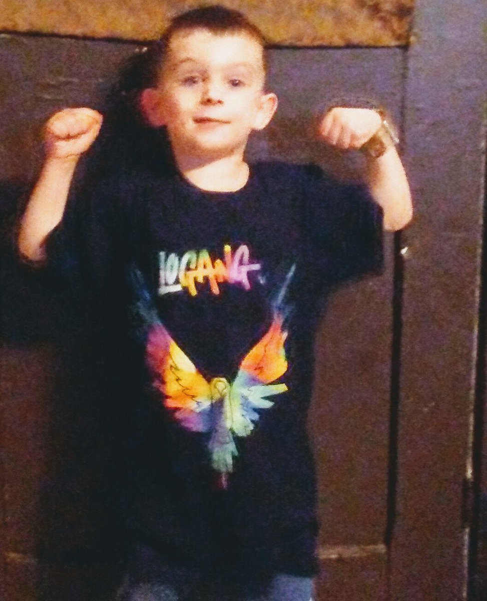 crystaldemonti1's tweet photo. Happy 6th Birthday Goes Out To My Handsome Son Trenton xoxo Mom loves You Very Much My Sweet Boy :) Cant Believe How Fast You Have Grown Xoxo #HappyBirthdayTrenton #SixYearsOldToday #SpendingTheDayWithMyBirthdayBoy :) https://t.co/4gi9kaeMiG