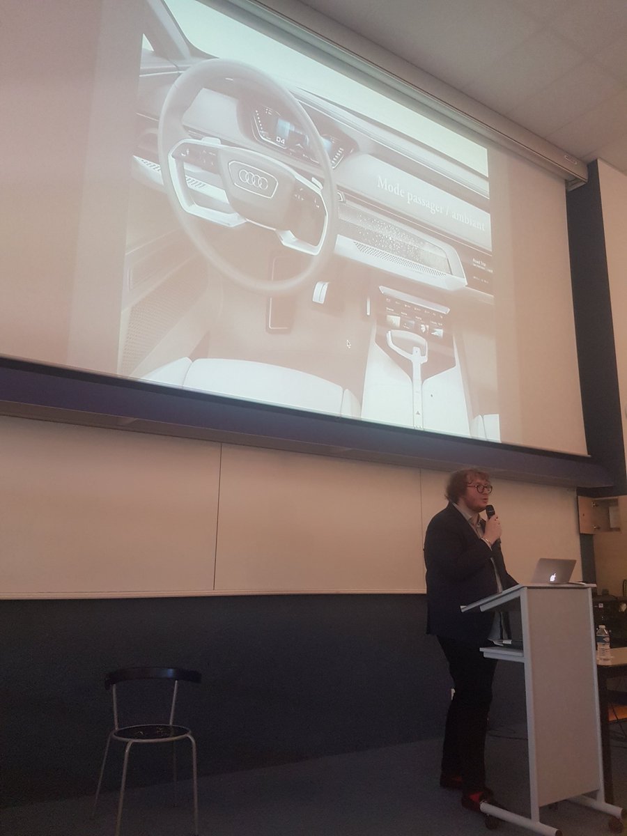 Leather_today's tweet image. Le galuchat lumineux pourrait-il personnaliser nos voitures dans le futur ? #leathertech @Biz_Mediation @FabbriJulie @EMLYON