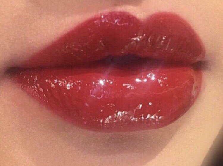 kyukaie's tweet photo. Le gloss, classique https://t.co/1KOlkIewfL