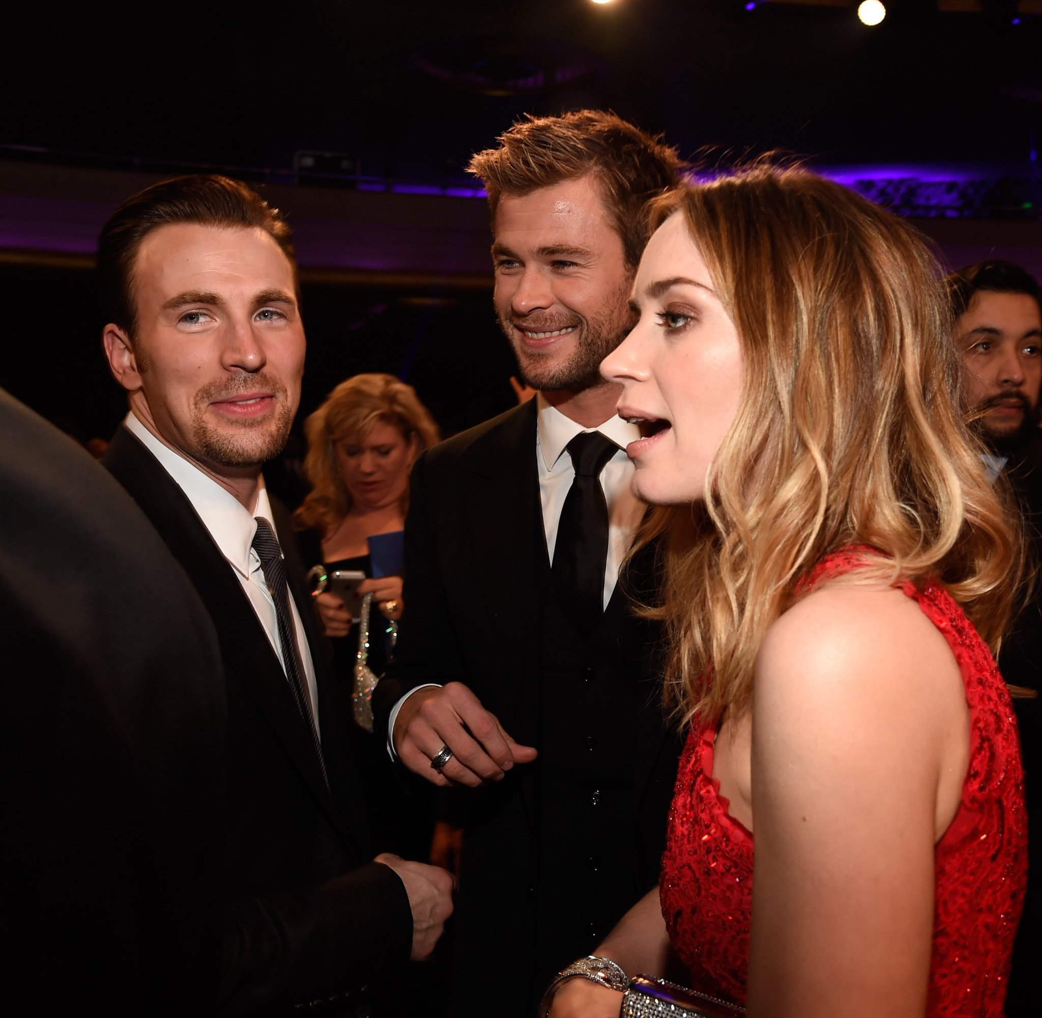 best of emily blunt on Twitter: "Emily Blunt, Chris Hemsworth, and Chris Evans at the 20th 