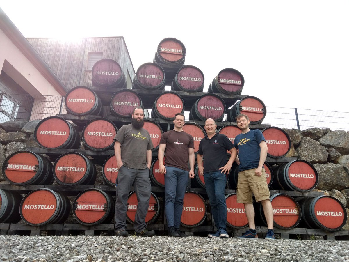 BrewAgeAustria's tweet photo. Checking some fresh barrels for our collab with @brauwerkwien ! 🍻#timeforgoodbeer #barrelagedbeer #farthofer #weingutstiftklosterneuburg https://t.co/KW3PqYNEAo