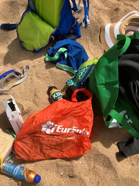 4EurSole's tweet photo. The 4EurSole Chico Bag is perfect for those long beach days. FREE with any purchase! https://t.co/U3p7l2atk3