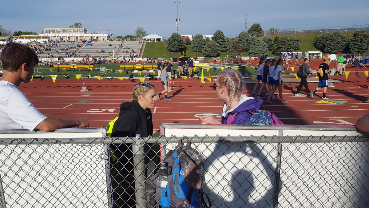 KelseyPralle's tweet image. Beautiful day for state track!! #hamptonhawks1 #longjump #discus #2mile #wemadeittoburke