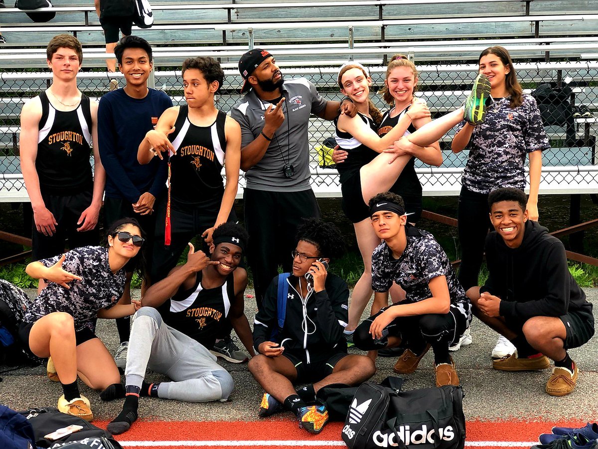 CoachXshs's tweet photo. Best Hurdle Crew a coach can ask for!
#Carasorryyouhadtomissthepicture https://t.co/NIrBAoD7i1