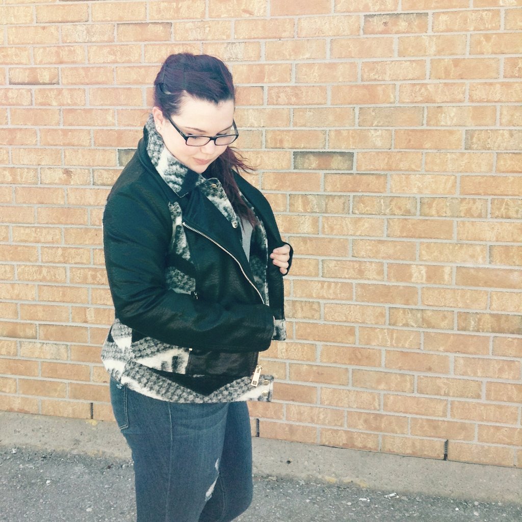 platosnewmarket's tweet image. We all need that one jacket that goes with everything &amp;amp; always brings it all together. This is that jacket! Tah-dah! #PlatosClosetNewmarket #gentlyused #stylefordays #jacketlife // #Guess jacket, Size L, $30 //